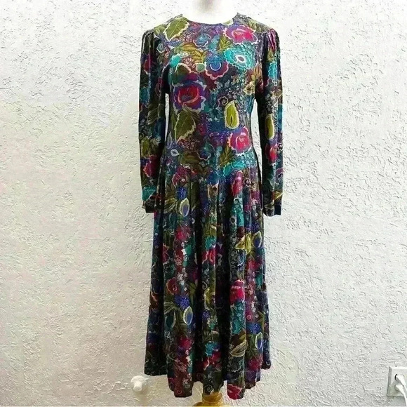 Vintage floral/paisley printed midi dress with long sleeves size 6 - Picture 2 of 9